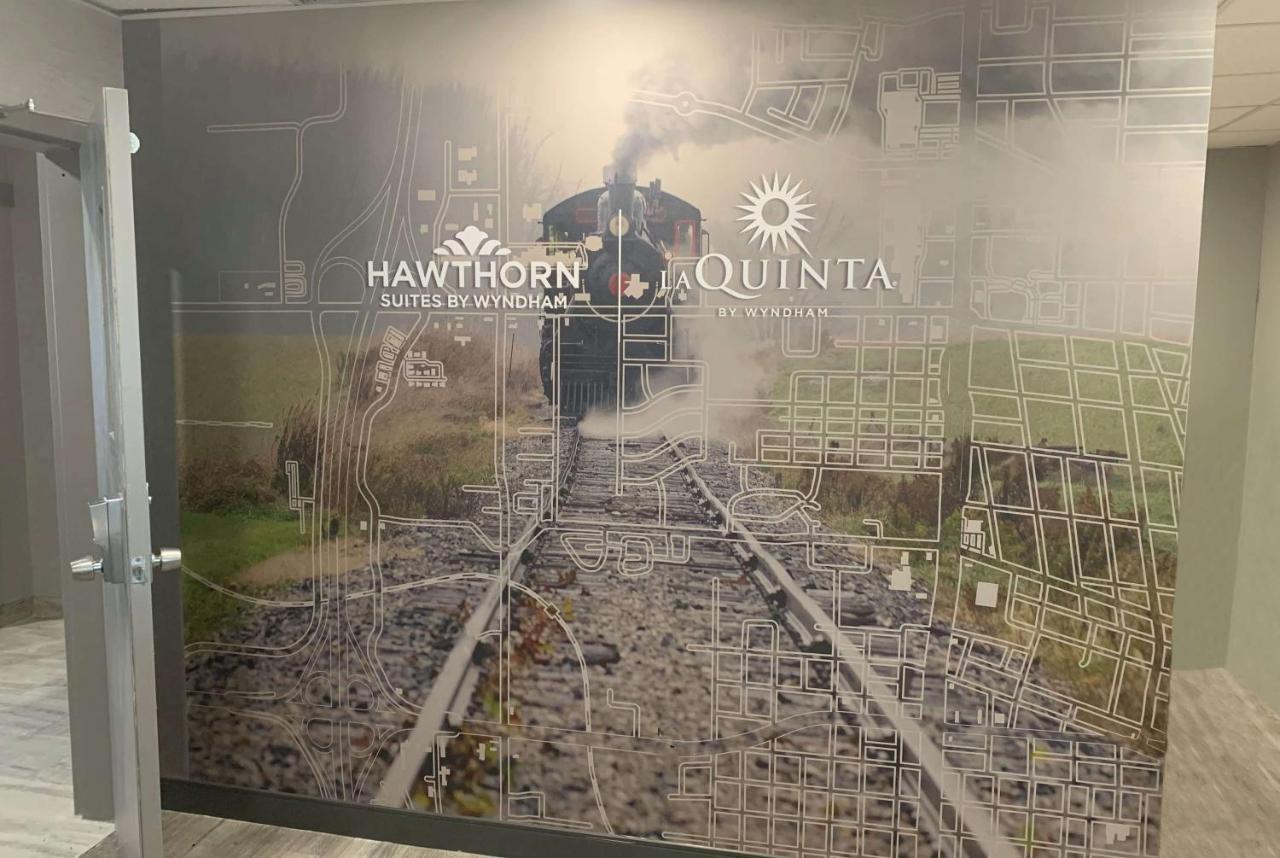 La Quinta Inn & Suites By Wyndham Ardmore Exteriör bild