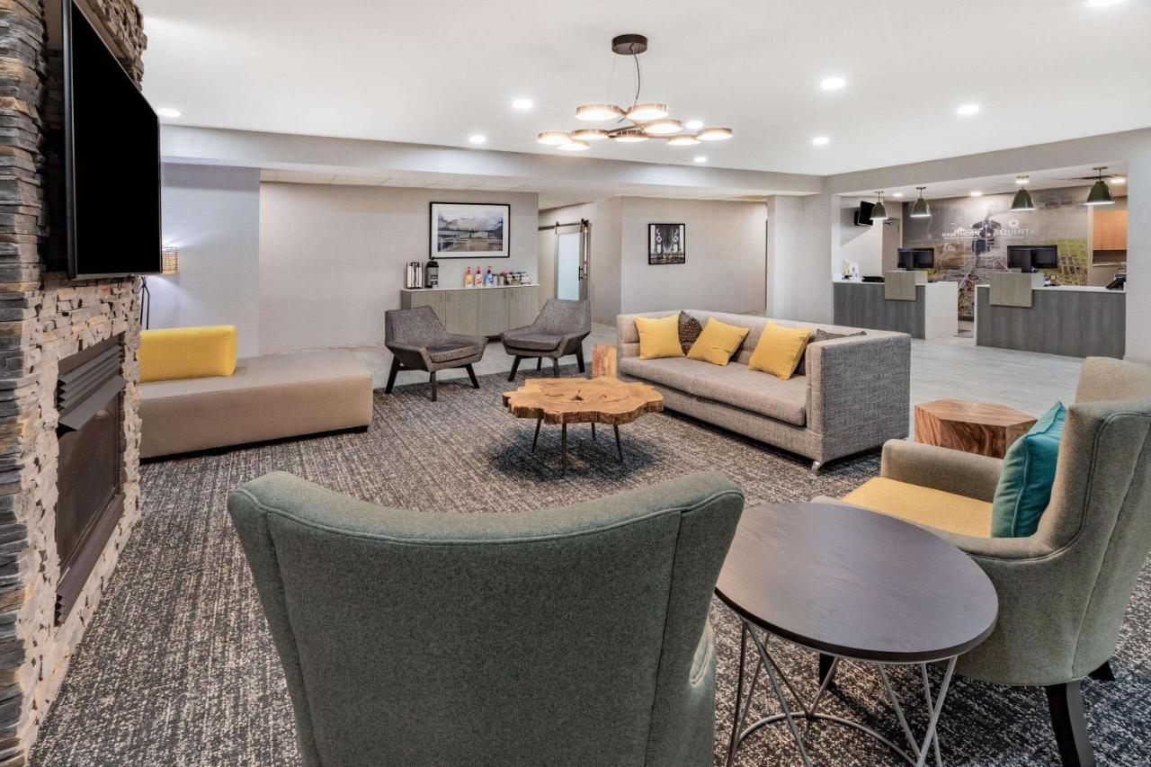 La Quinta Inn & Suites By Wyndham Ardmore Exteriör bild